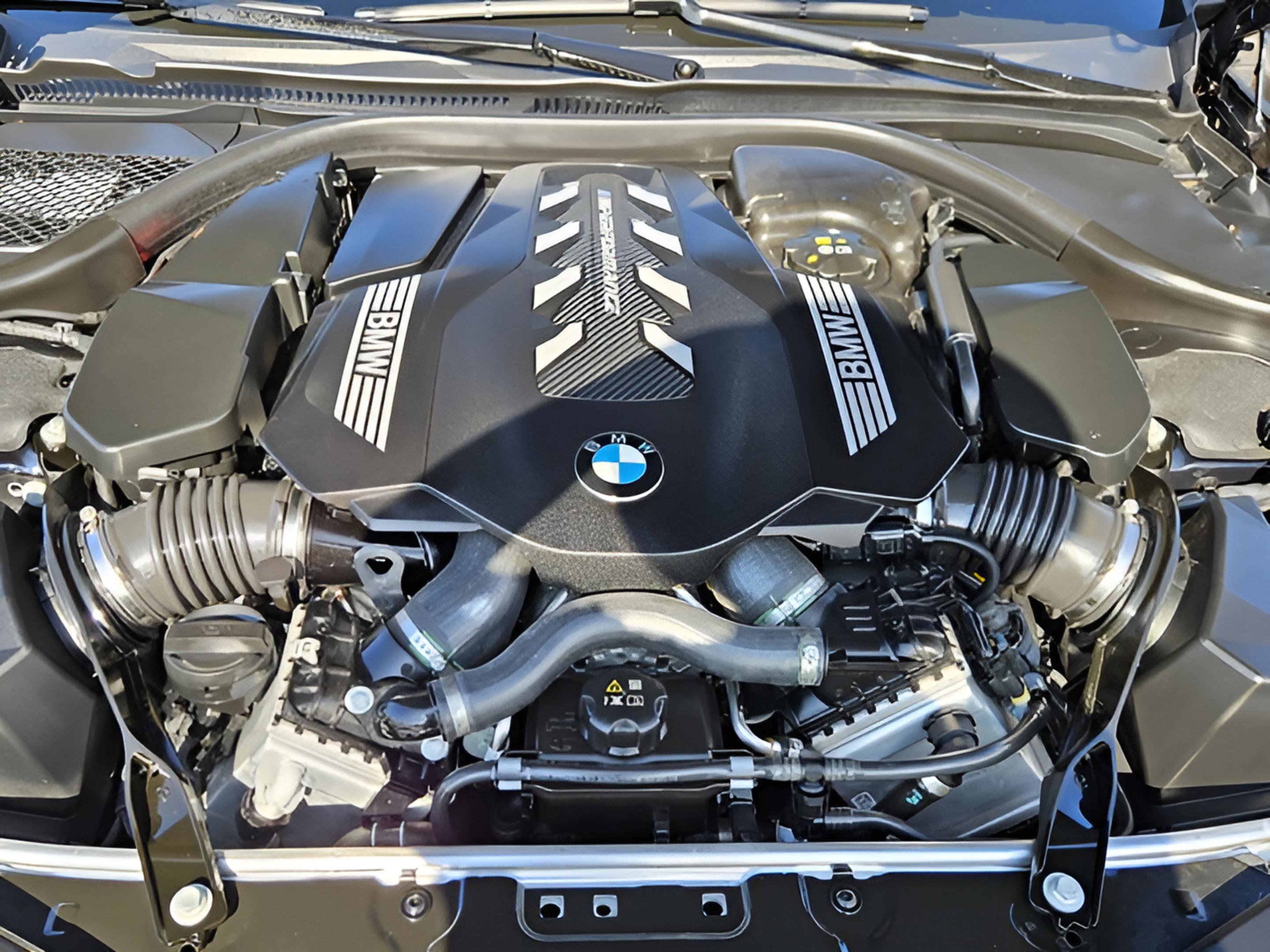 Certified 2025 BMW M850i xDrive image 25