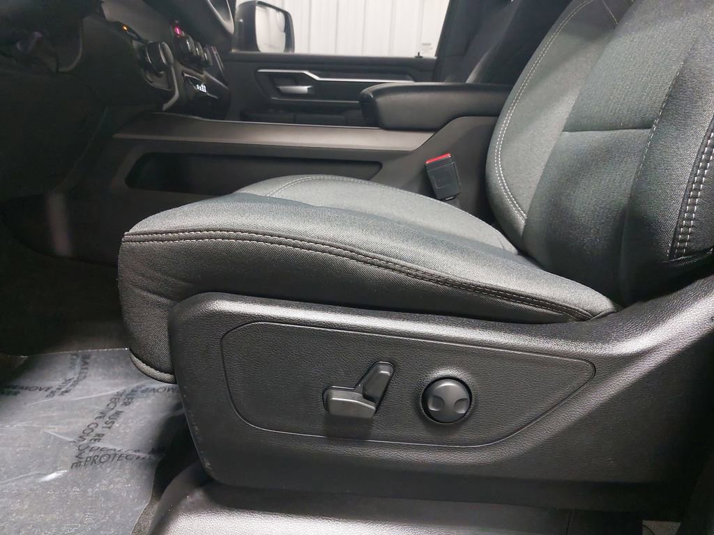 Used 2022 RAM 1500 Big Horn image 28