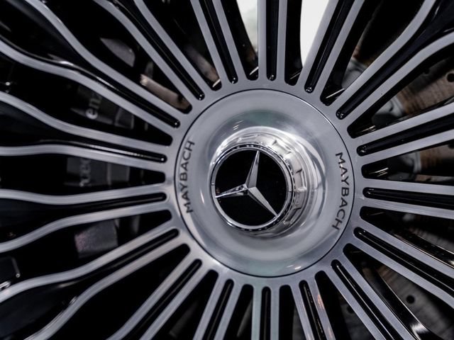 Used 2025 Mercedes-Benz Maybach S 680 4MATIC image 9