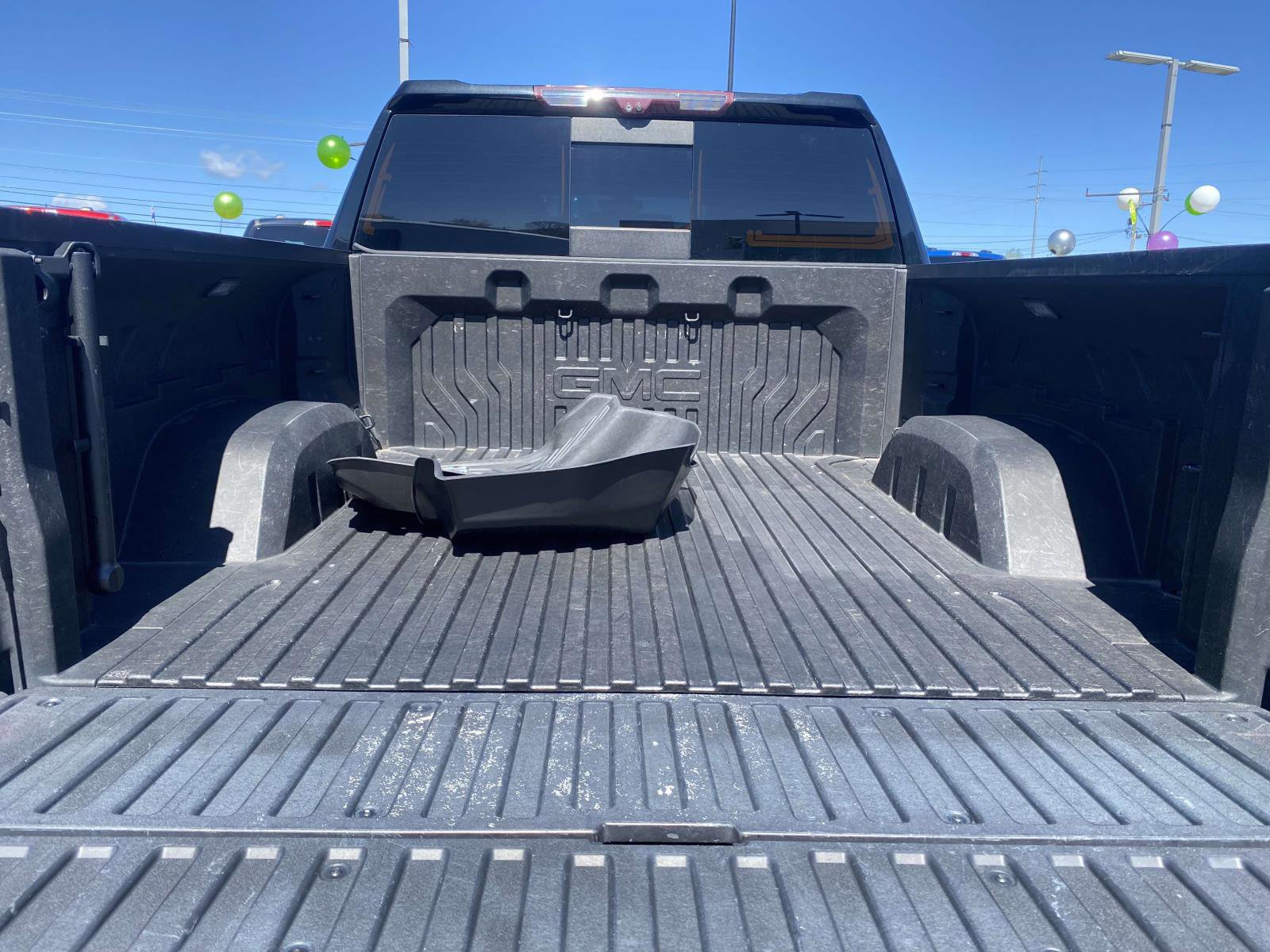 Used 2020 GMC Sierra 1500 AT4 w/ AT4 Premium Package image 10