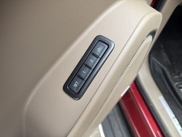 Used 2017 Chevrolet Suburban Premier image 24