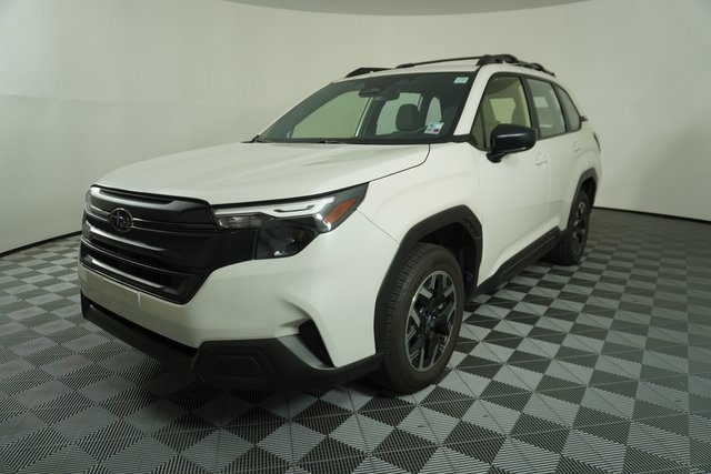 Used 2025 Subaru Forester w/ Convenience Package #1 image 3