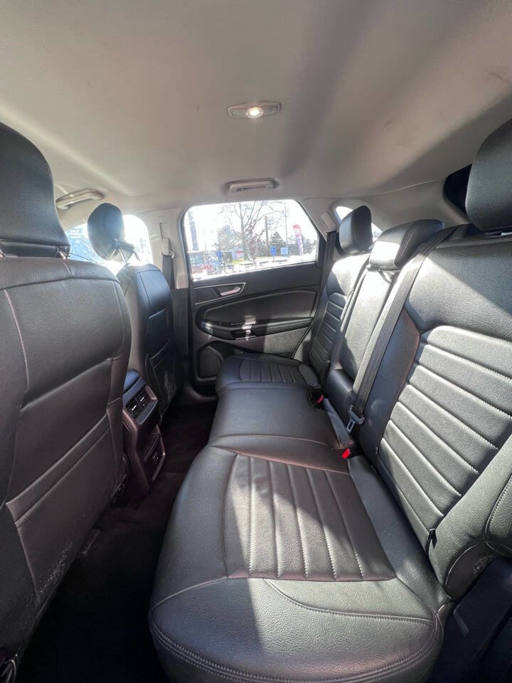 Used 2017 Ford Edge SEL image 7