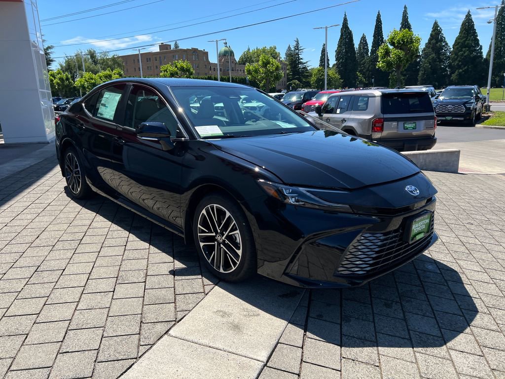 New 2026 Toyota Camry Hybrid FWD image 7