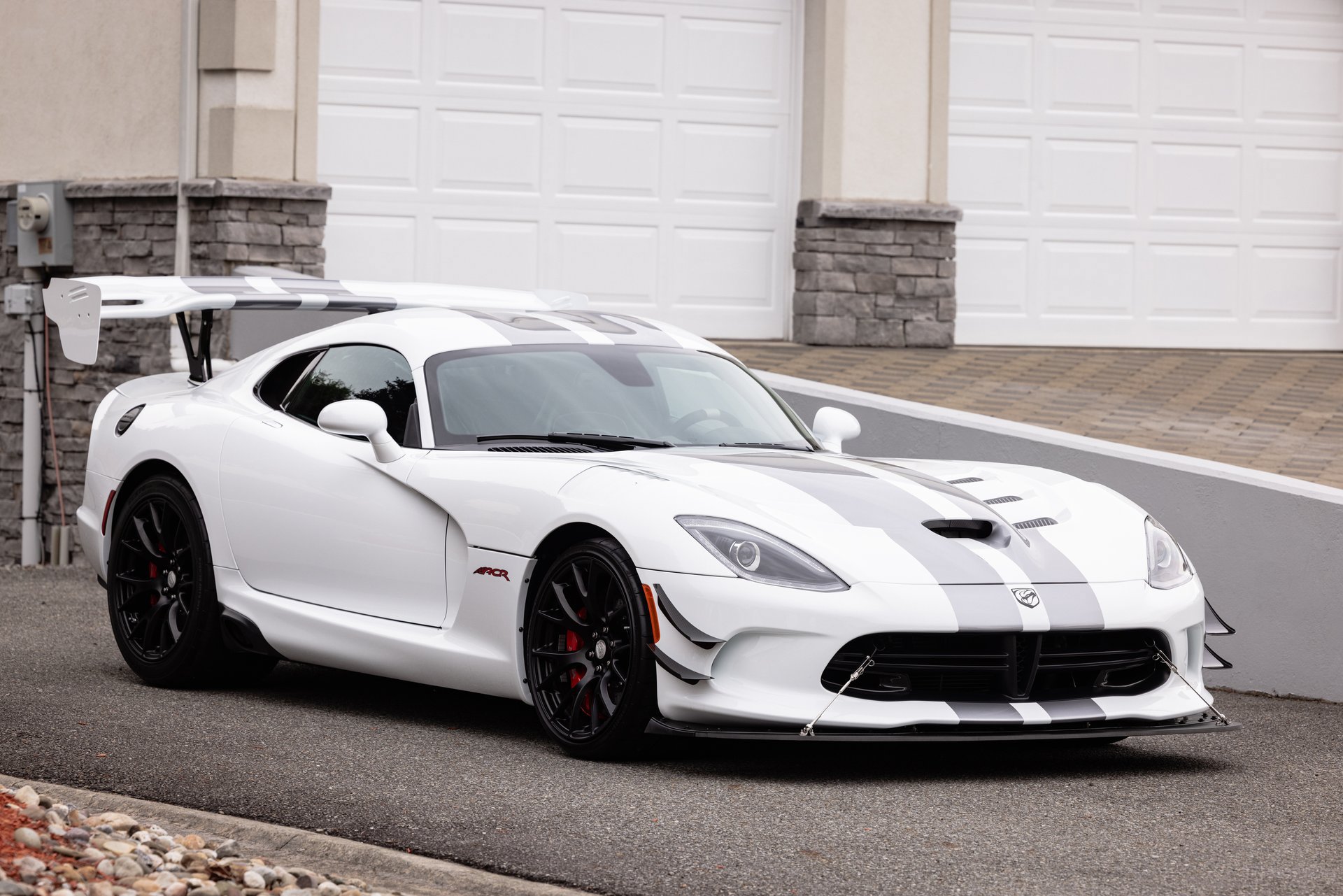 Used 2017 Dodge Viper ACR w/ Extreme Aero Package RWD image 3