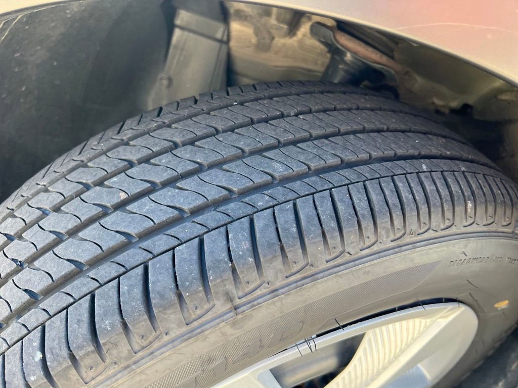 Certified 2024 Nissan Kicks S image 27