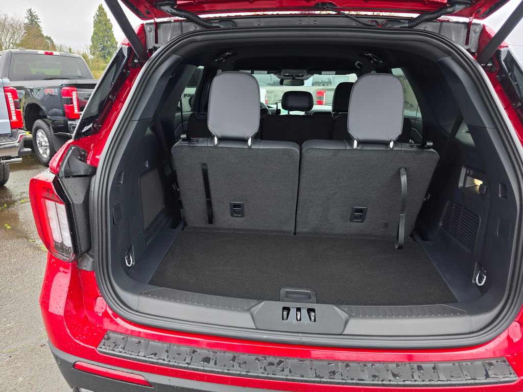 New 2026 Ford Explorer ST-Line w/ ST-Line Street Pack image 29