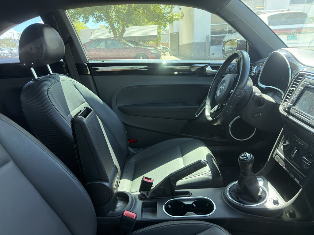 Used 2012 Volkswagen Beetle 2.5 FWD image 12