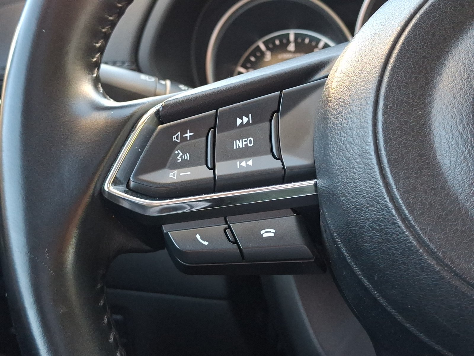 Used 2020 MAZDA CX-5 Touring AWD/4WD image 23