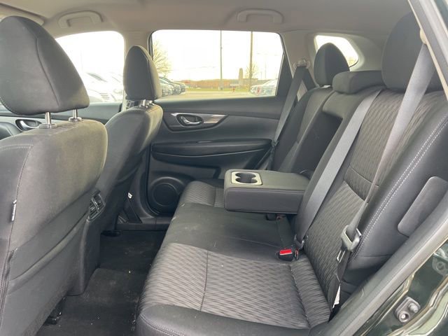Used 2018 Nissan Rogue SV image 15
