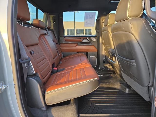 Used 2024 GMC Sierra 3500 Denali Ultimate image 39