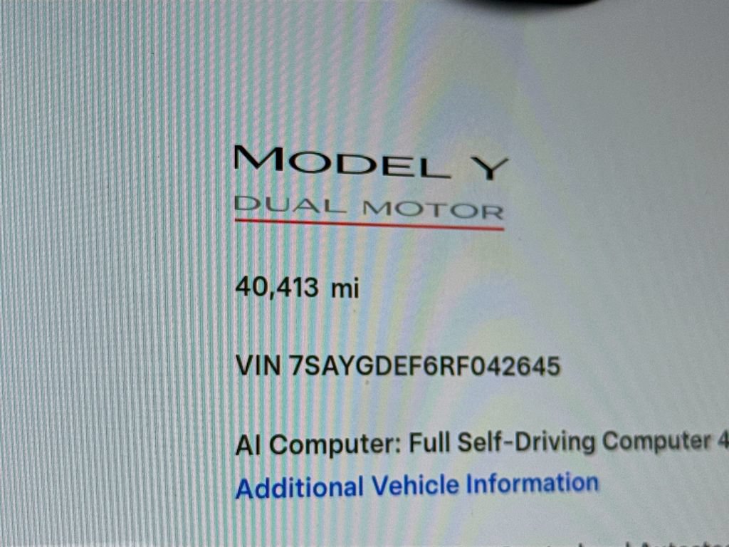 Used 2024 Tesla Model Y Performance AWD/4WD image 4