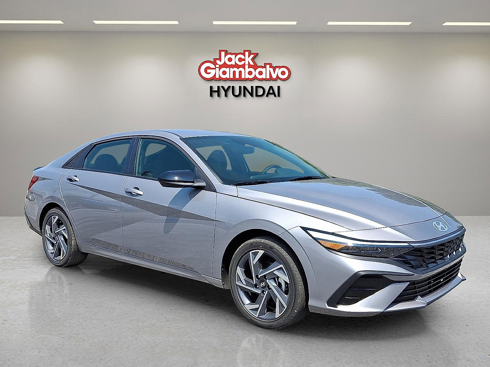 New 2025 Hyundai Elantra SEL