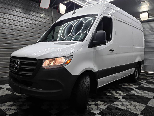 Used 2024 Mercedes-Benz Sprinter 2500 image 33