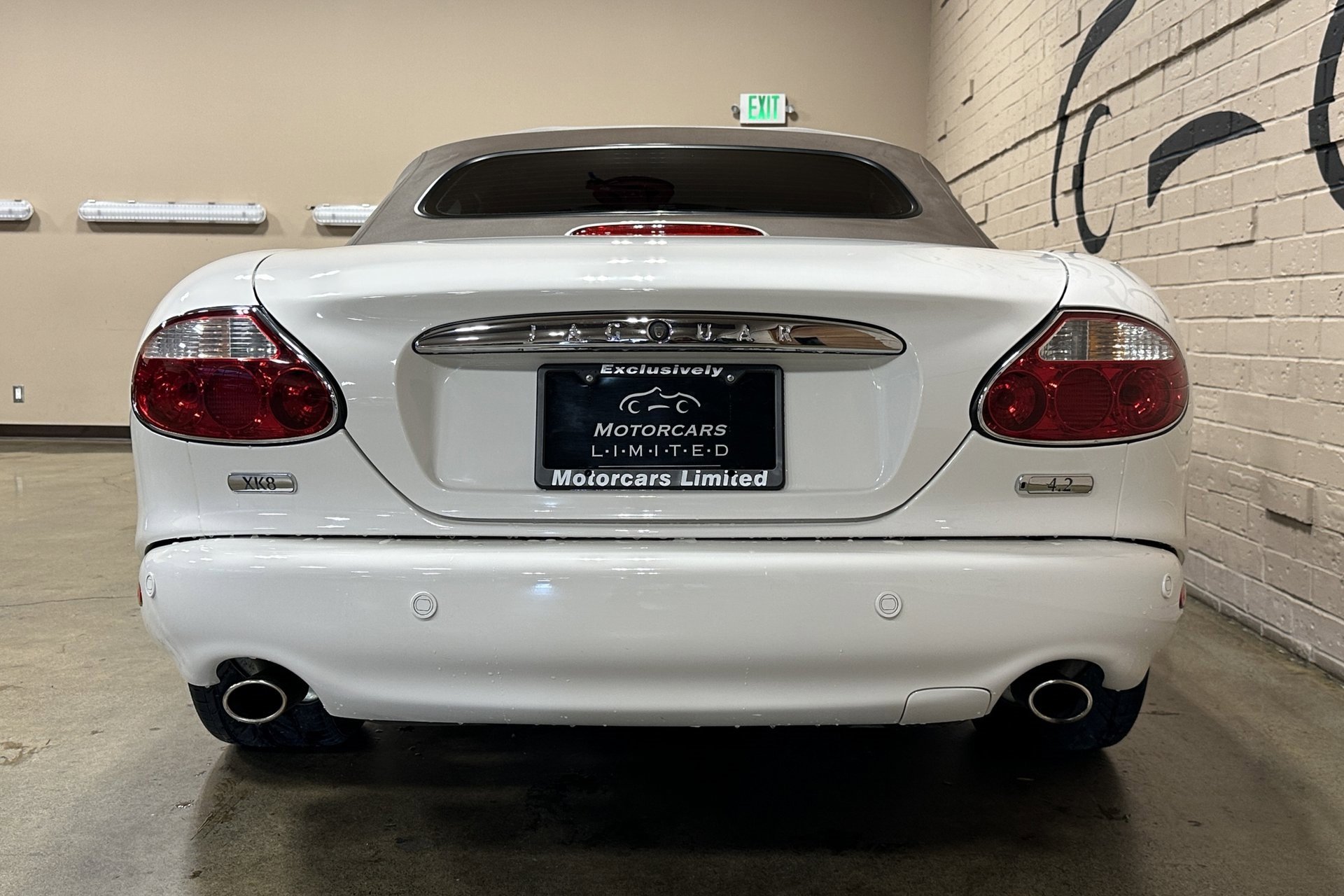 Used 2003 Jaguar XK8 Convertible image 6