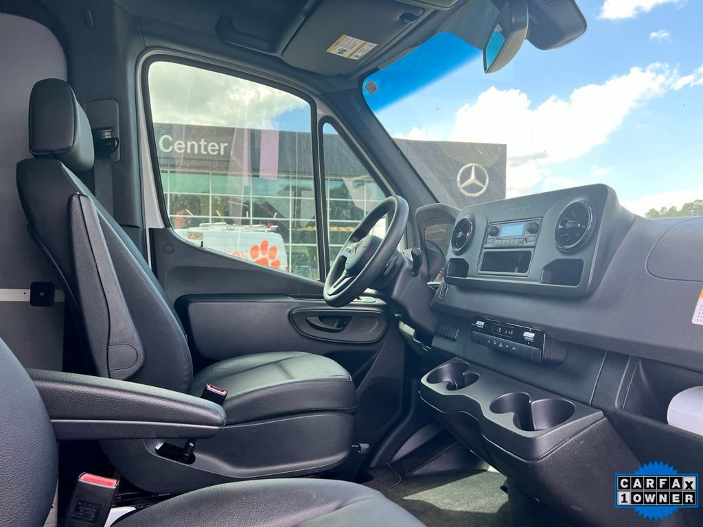 Used 2023 Mercedes-Benz Sprinter 144 Cargo image 16