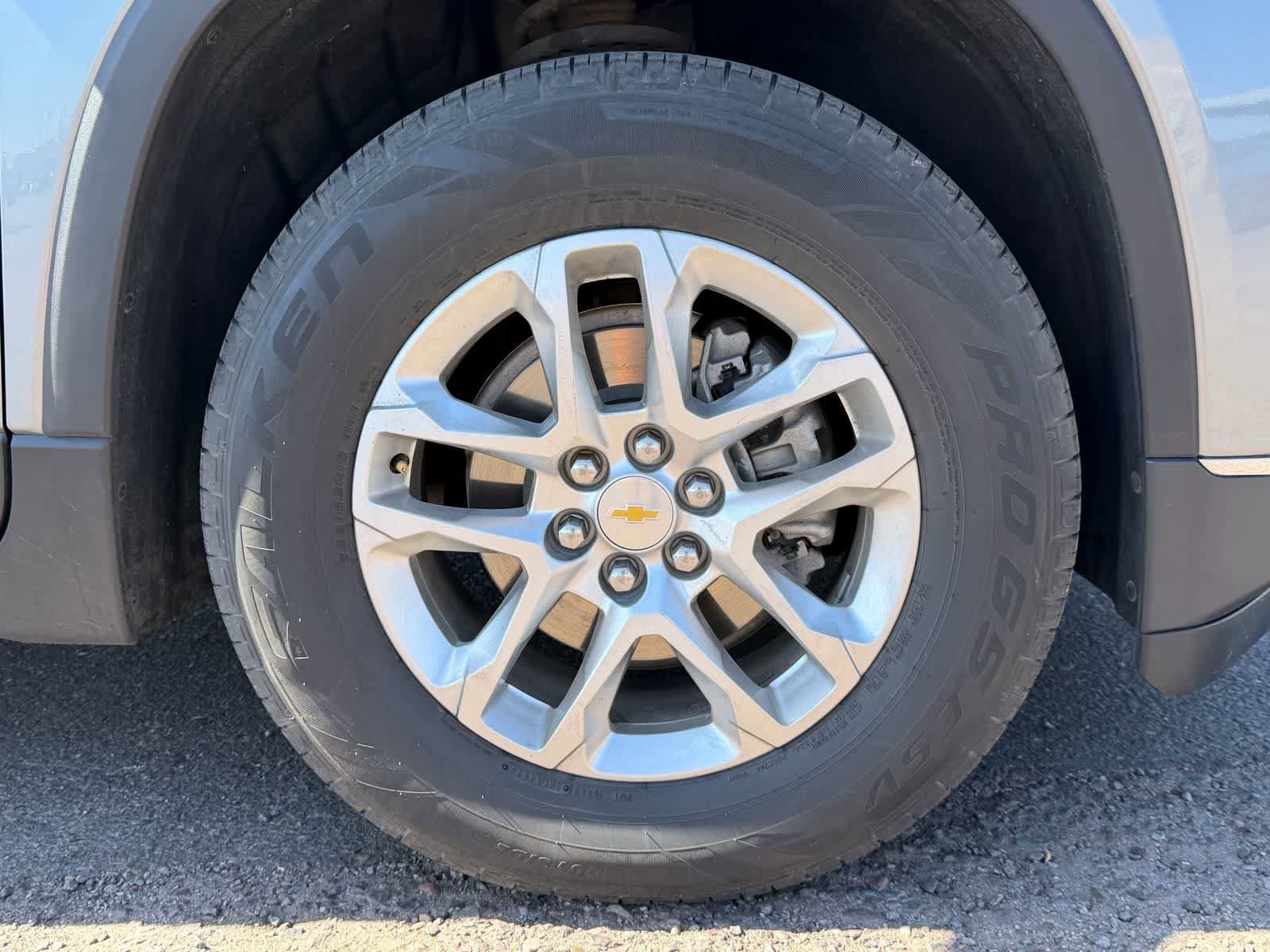 Used 2020 Chevrolet Traverse LT FWD image 6