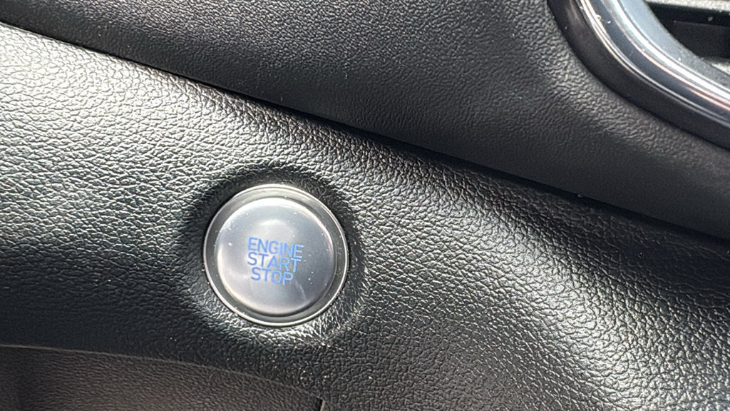 Used 2023 Hyundai Santa Fe SEL AWD/4WD image 19