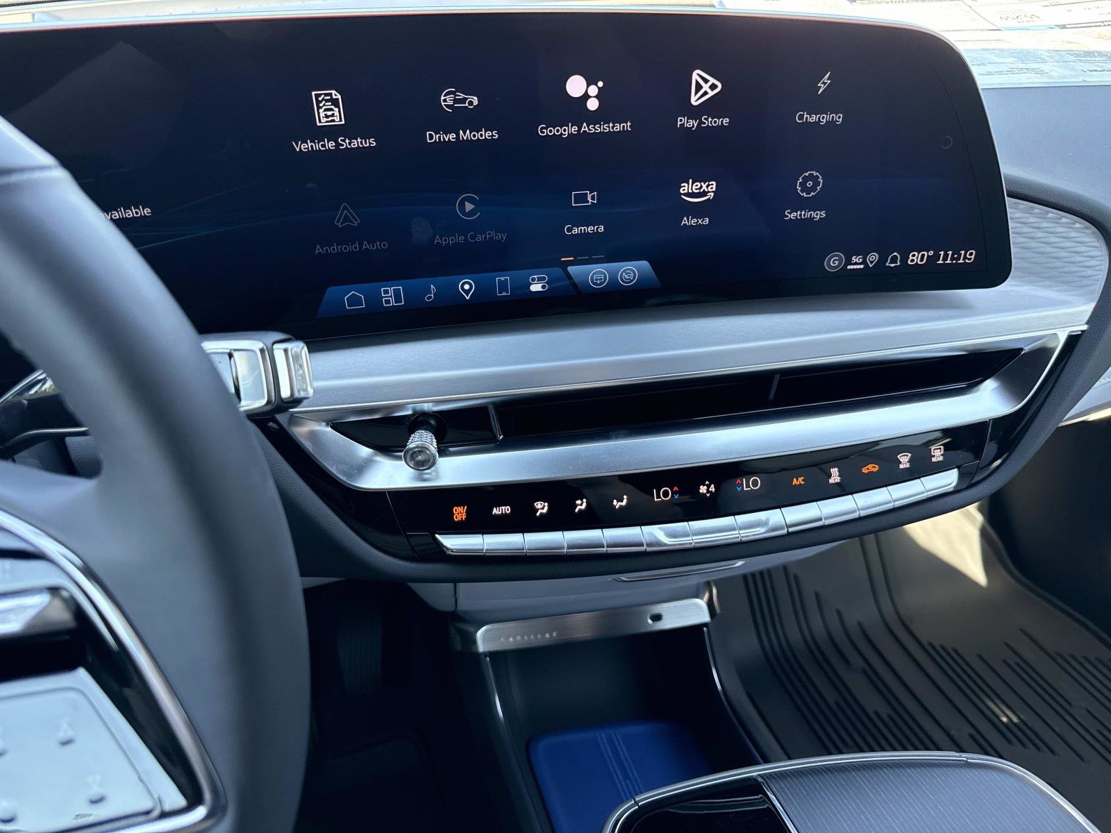 New 2025 Cadillac Lyriq Sport image 25