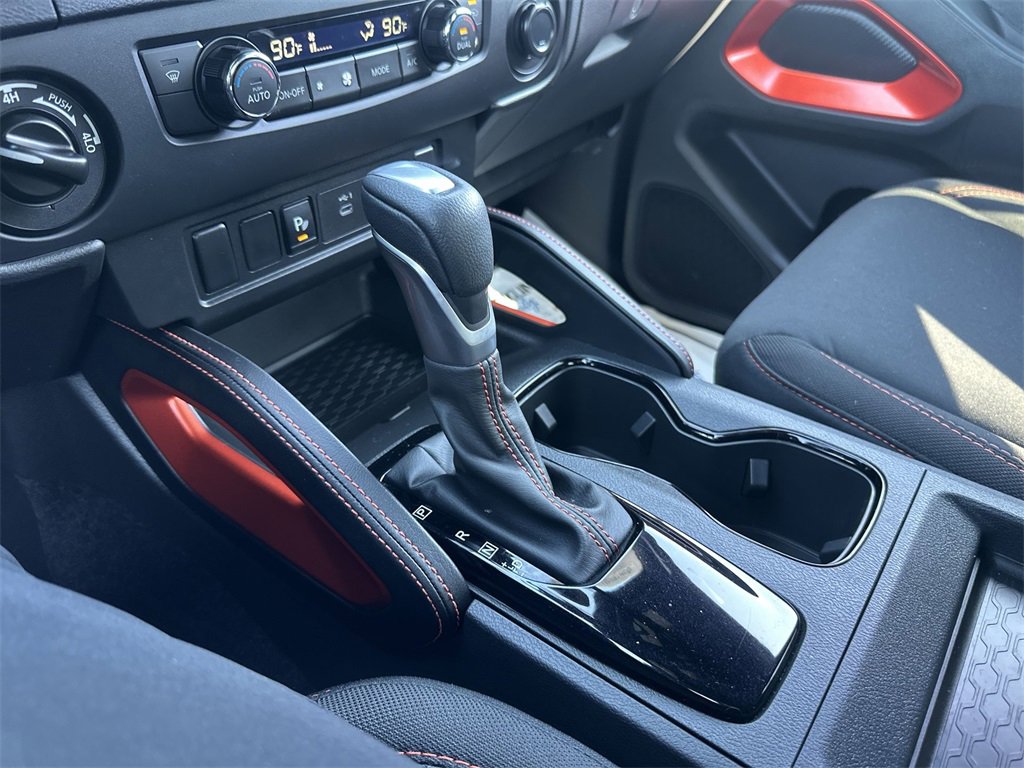 Certified 2025 Nissan Frontier PRO-4X image 19