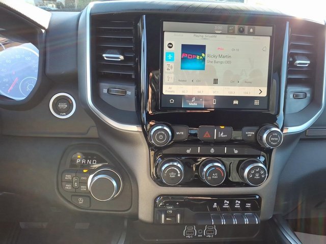 New 2026 RAM 1500 4x4 Crew Cab image 15