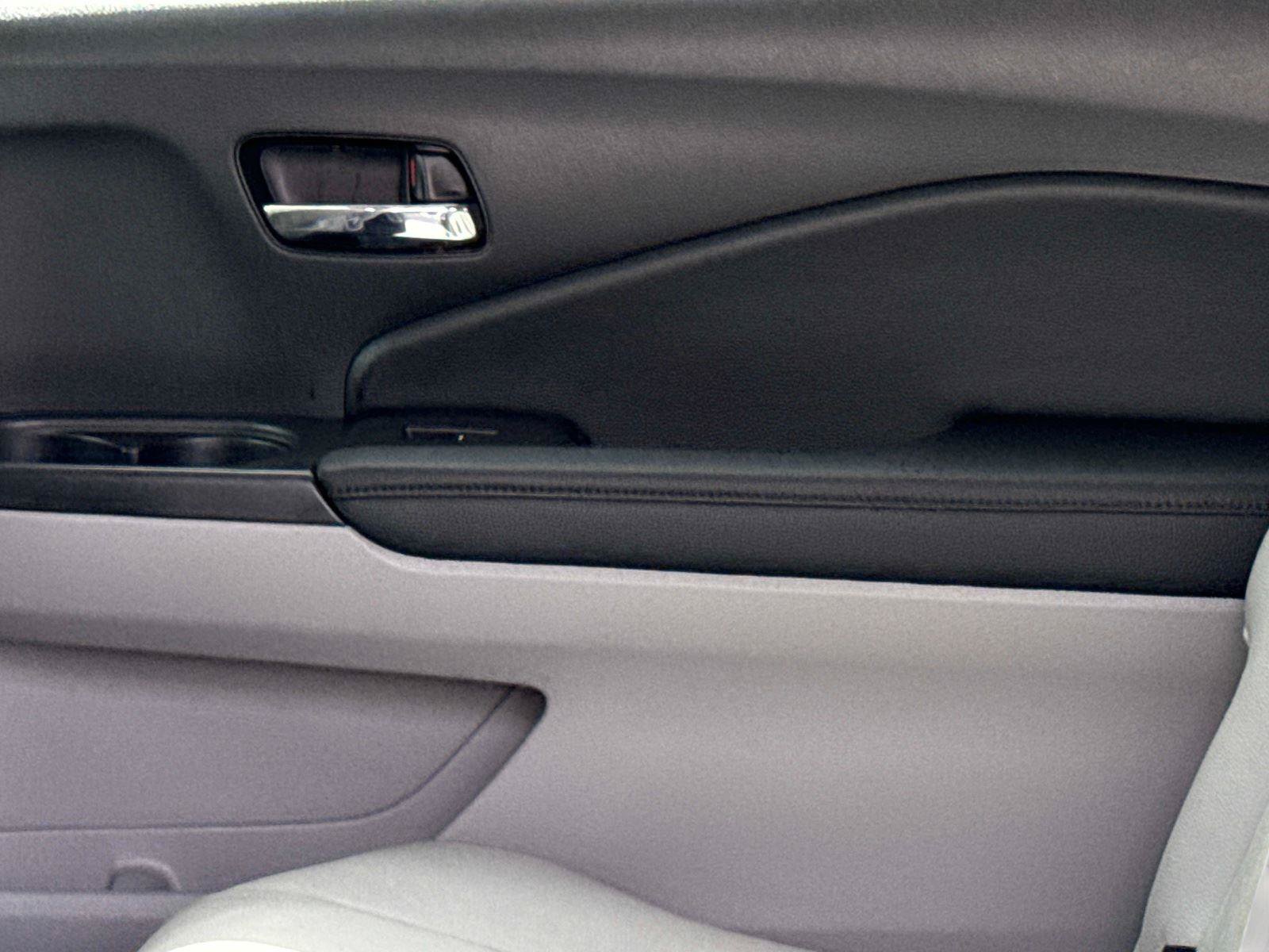 Certified 2017 Honda Pilot EX-L image 17