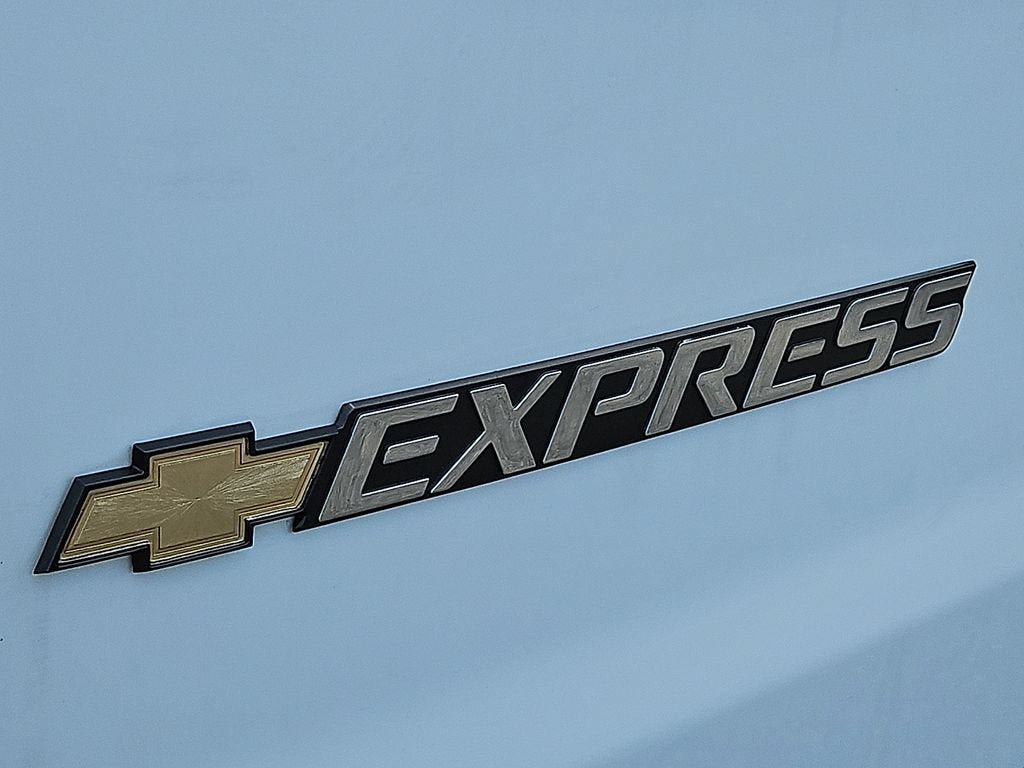New 2026 Chevrolet Express 2500 Extended w/ Driver Convenience Package RWD image 20