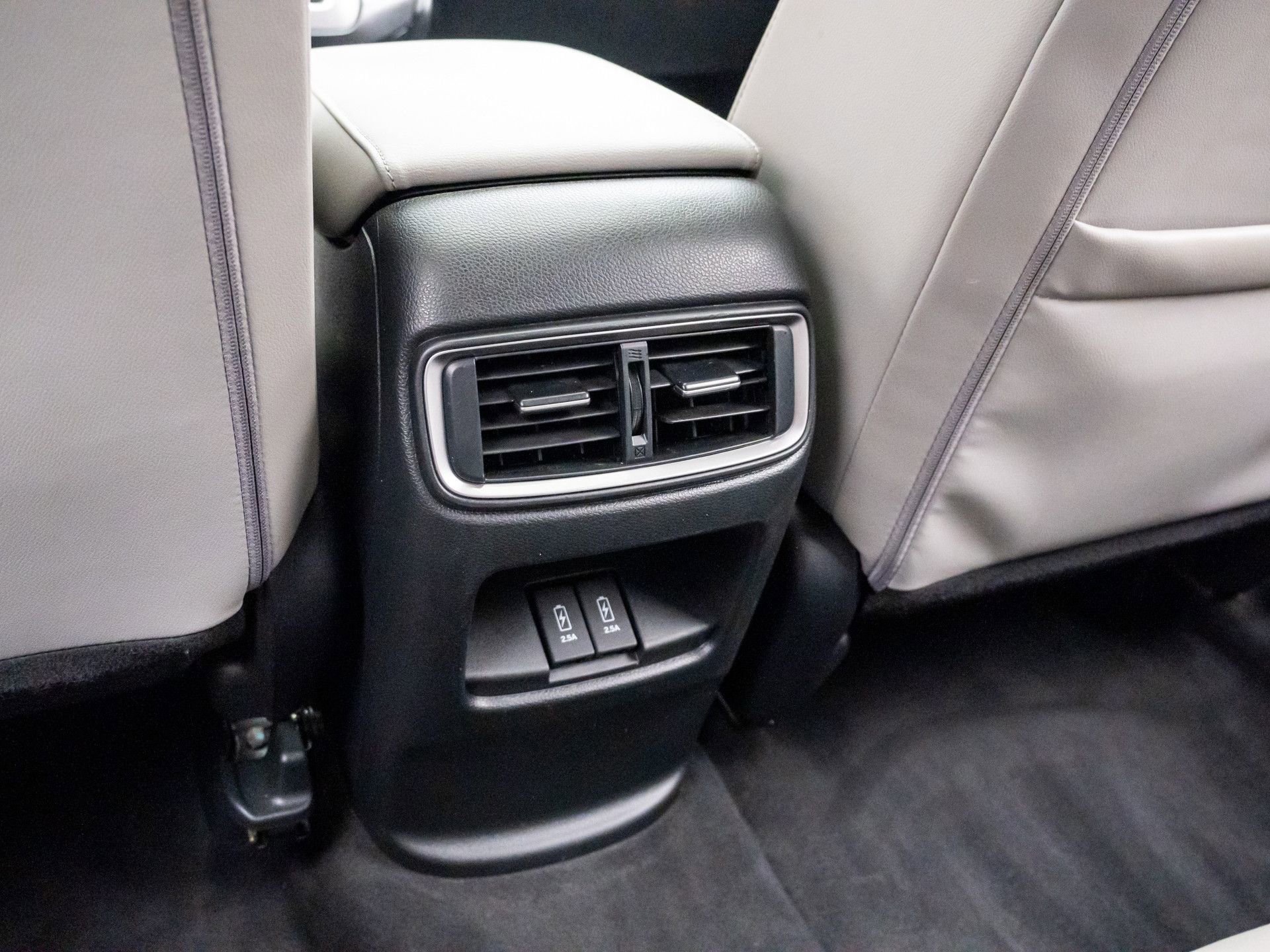 Used 2017 Honda CR-V Touring image 17