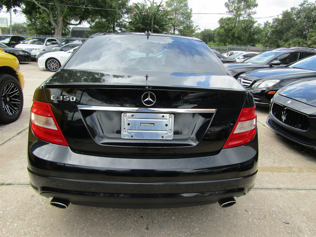 Used 2009 Mercedes-Benz C 350 Sport image 3