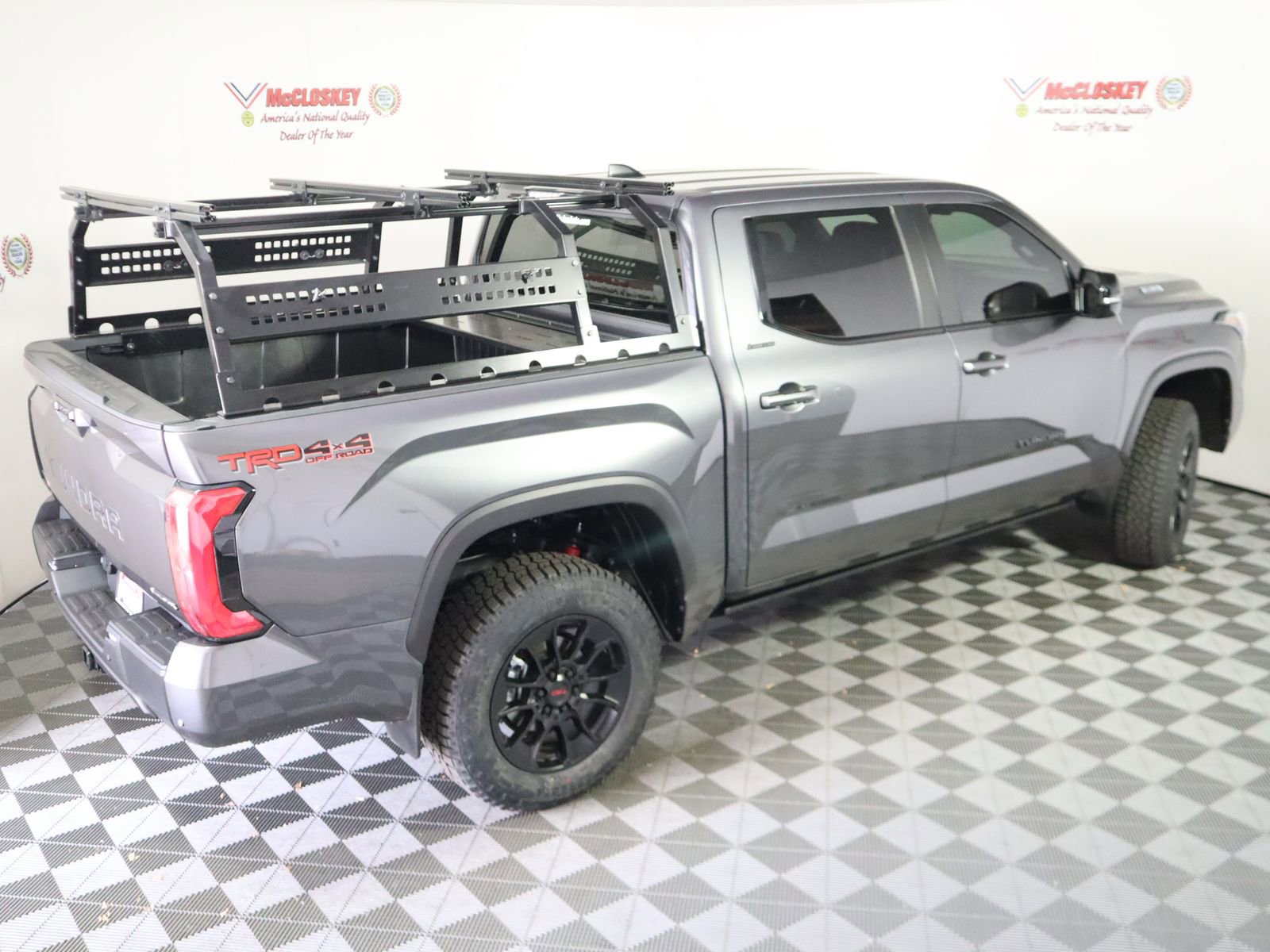 Used 2025 Toyota Tundra Limited image 9