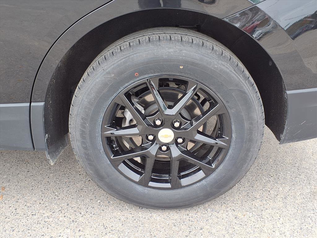 Used 2024 Chevrolet Equinox LT image 32