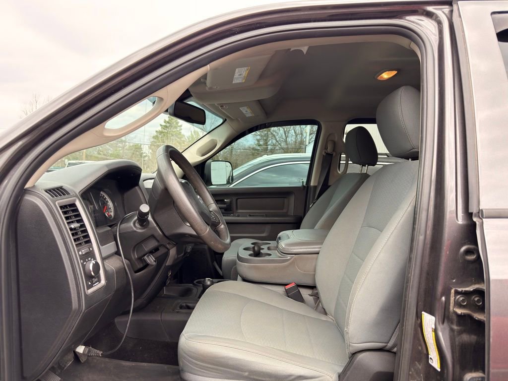 Used 2018 RAM 2500 Tradesman w/ Chrome Appearance Group image 9