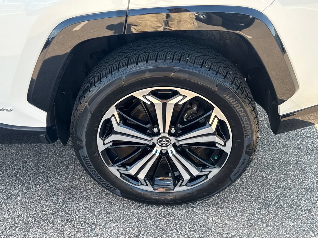 Used 2021 Toyota RAV4 XSE AWD/4WD image 42