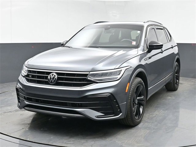 Used 2023 Volkswagen Tiguan SE R-Line