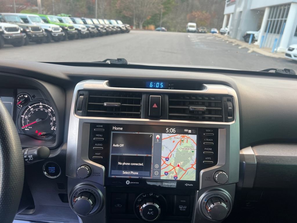 Used 2020 Toyota 4Runner SR5 Premium image 24