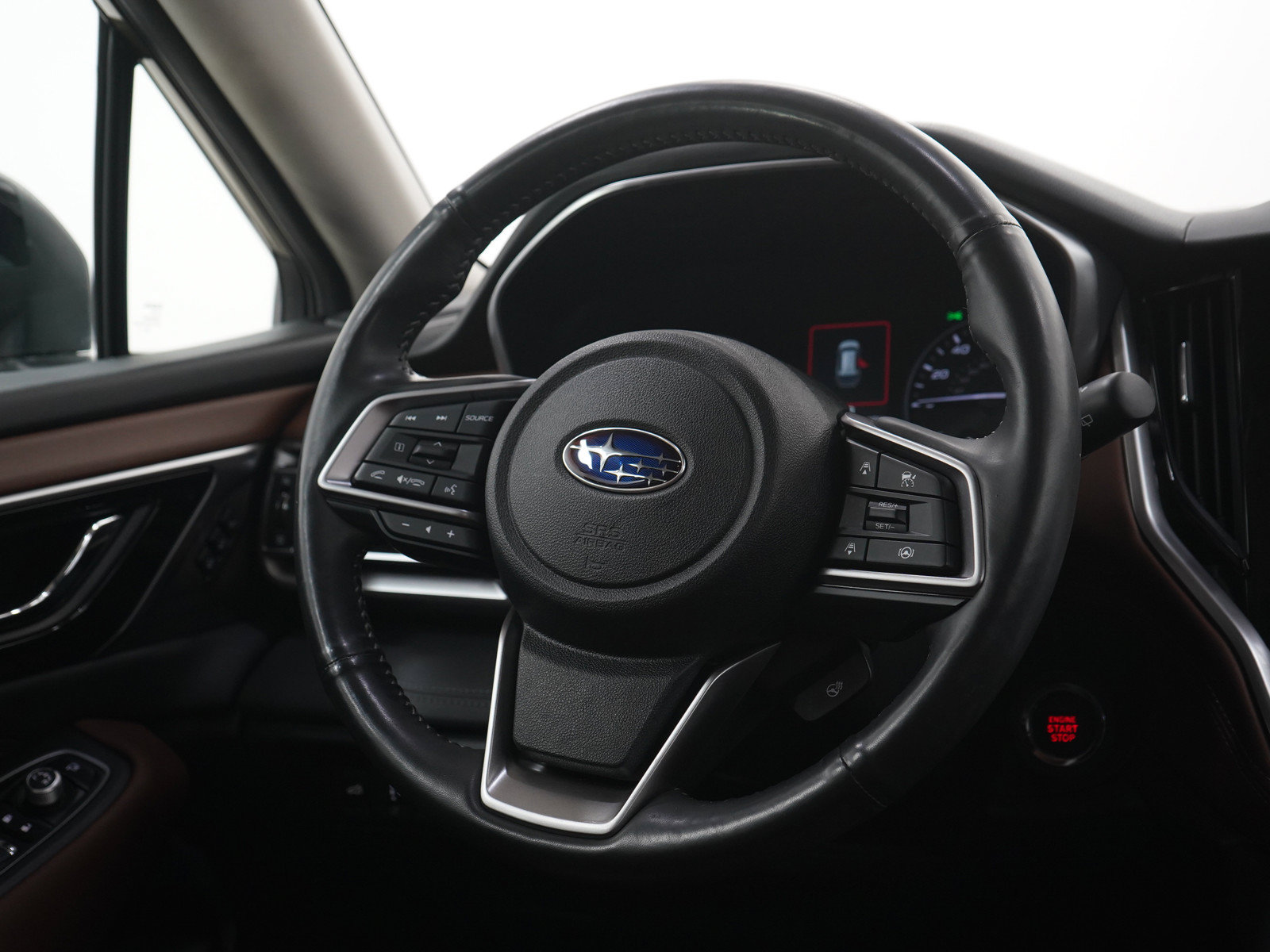 Used 2023 Subaru Outback Touring AWD/4WD image 14