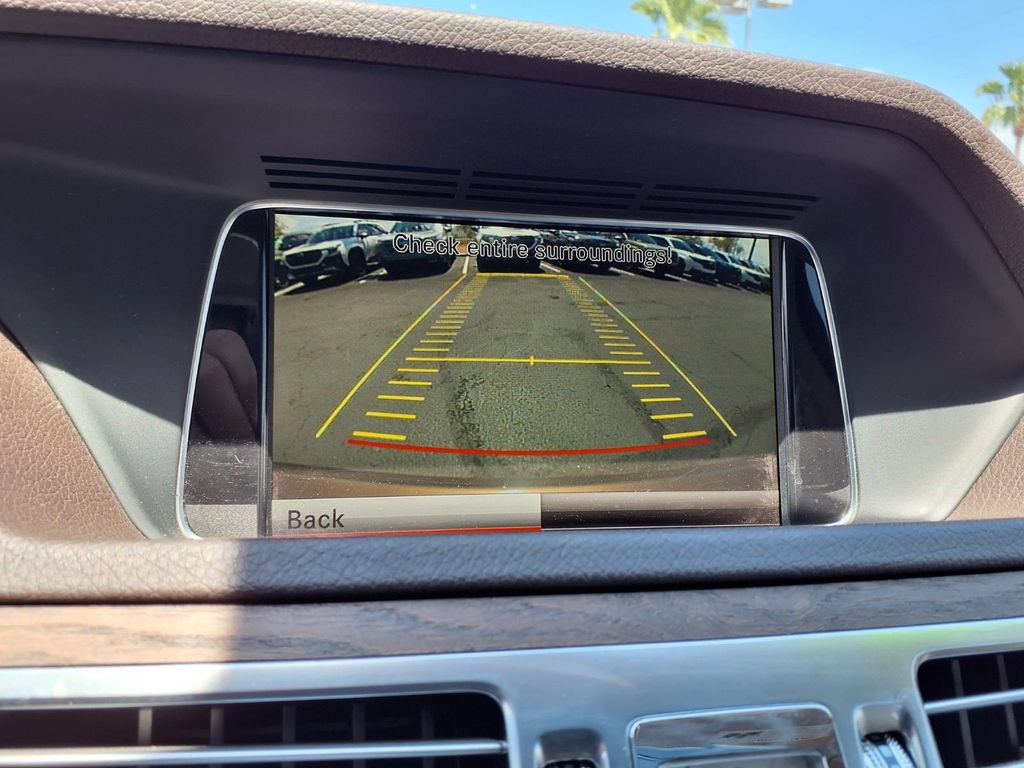 Used 2015 Mercedes-Benz E 350 4MATIC Sedan image 3