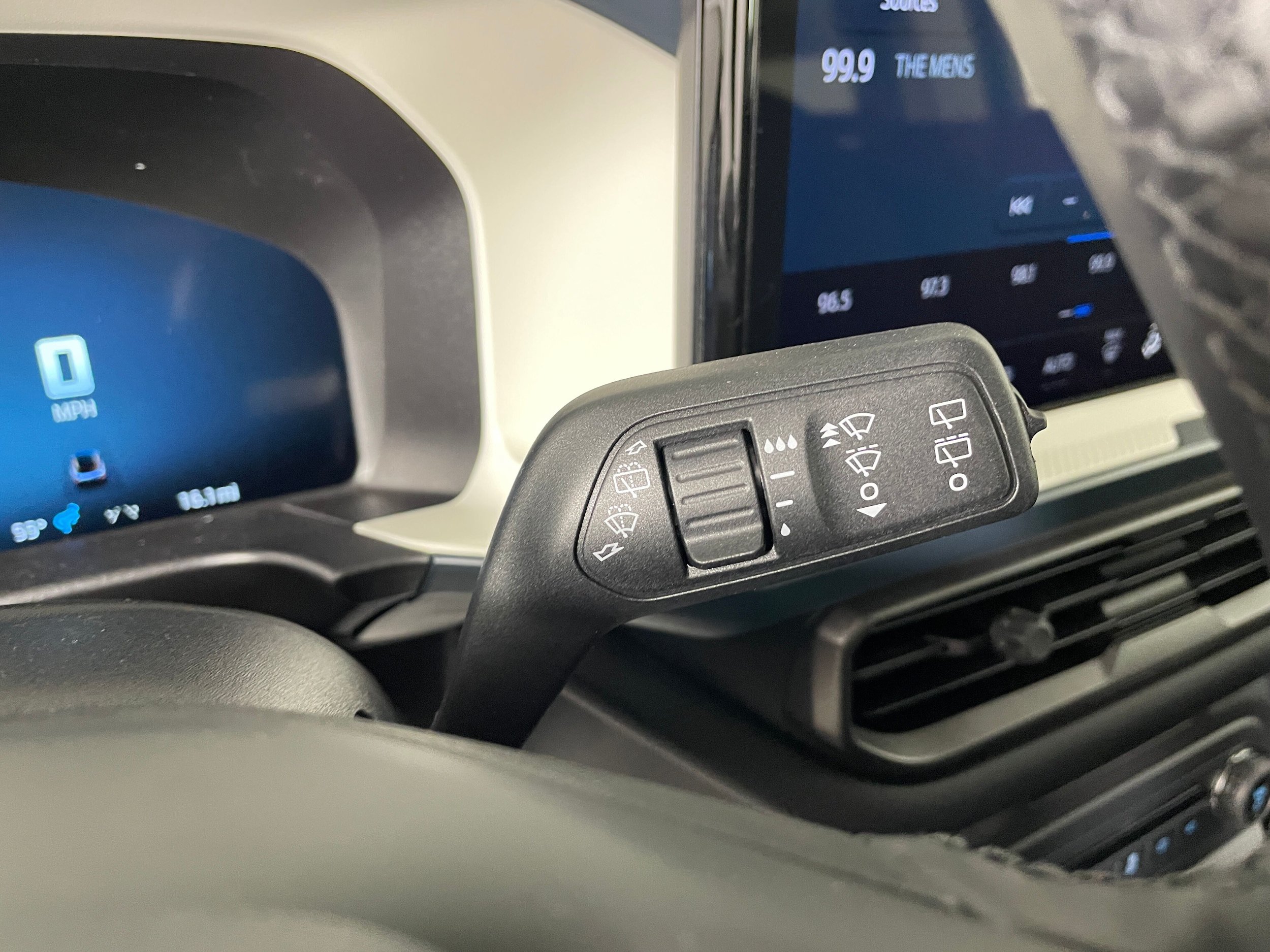 New 2025 Ford Bronco Sport Heritage w/ Convenience Package AWD/4WD image 10