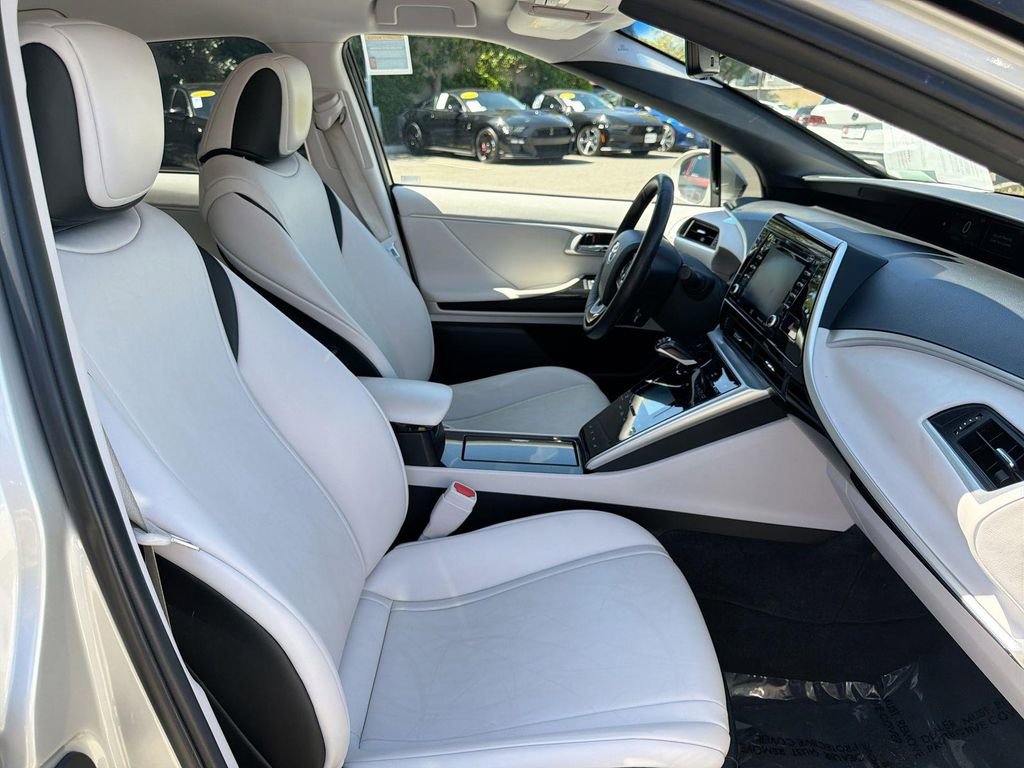 Used 2019 Toyota Mirai image 33