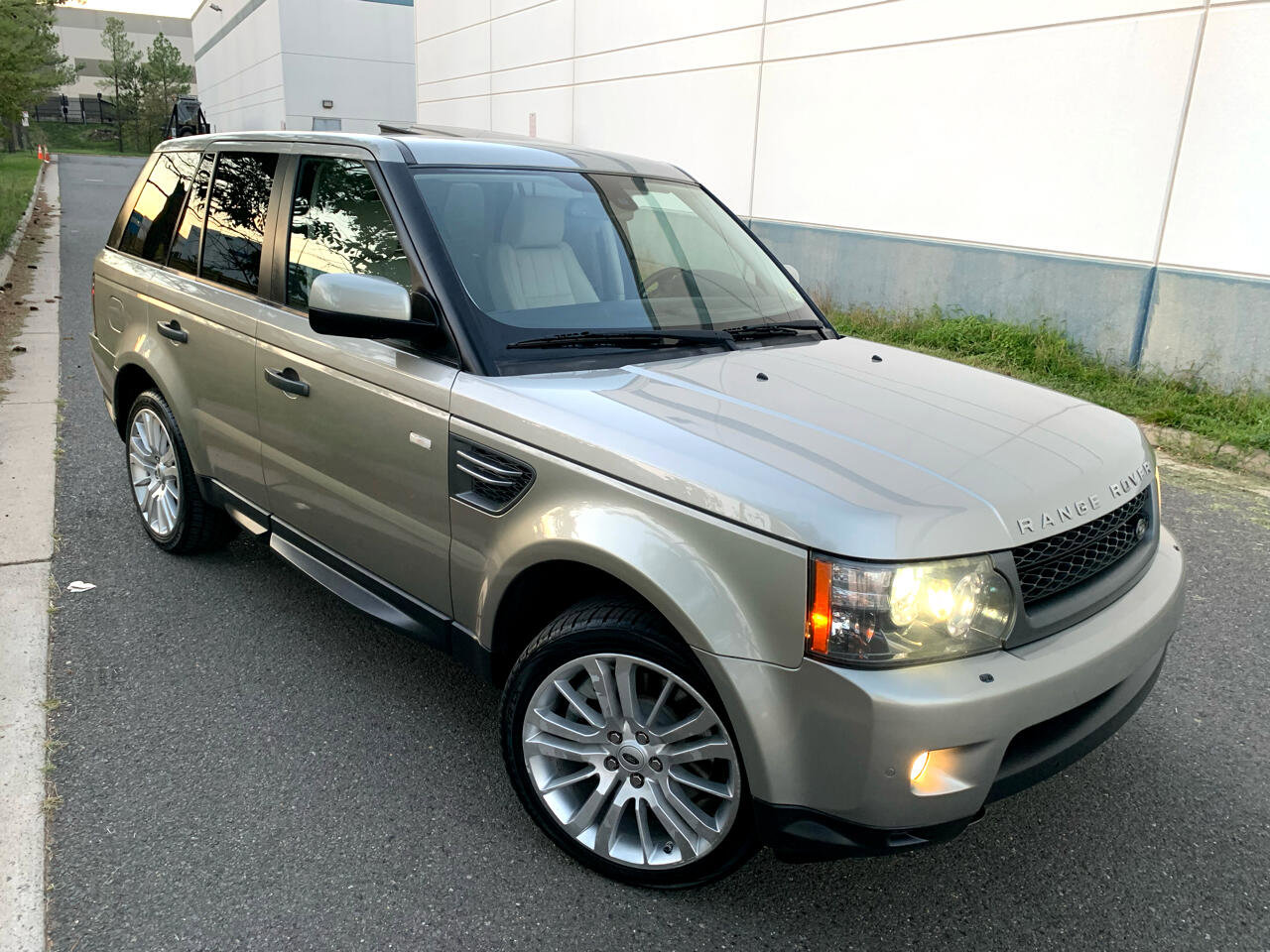 Used 2011 Land Rover Range Rover Sport HSE LUX