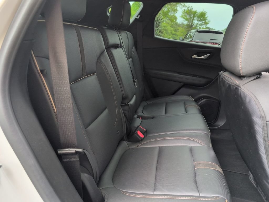 Used 2023 Chevrolet Blazer Premier w/ Driver Confidence II Package FWD image 31