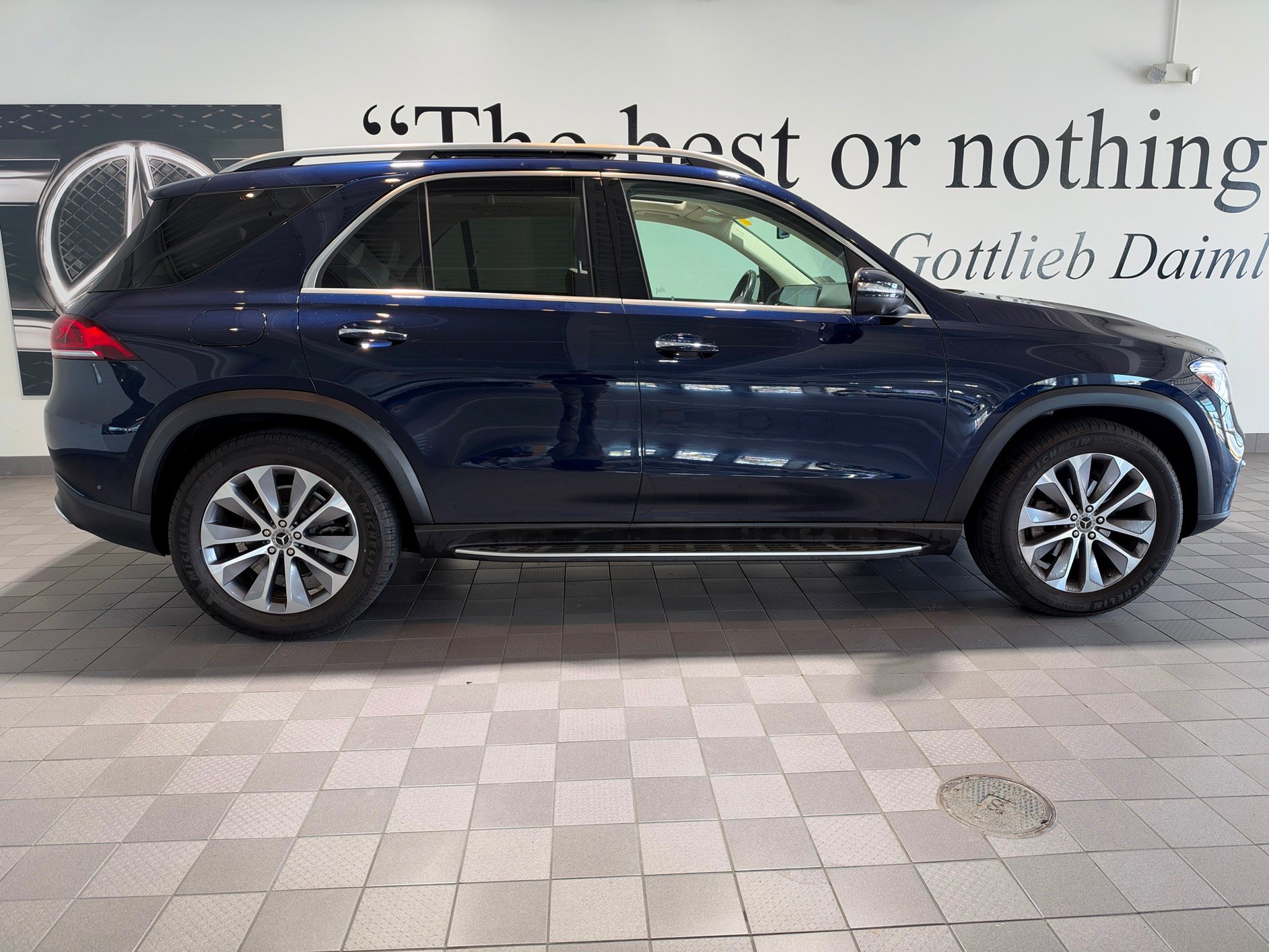 Certified 2021 Mercedes-Benz GLE 350 4MATIC image 3