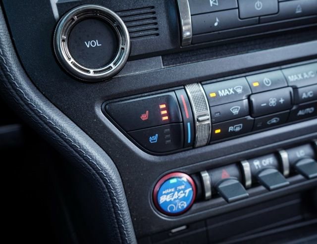 Used 2020 Ford Mustang Shelby GT350 w/ Technology Package image 27