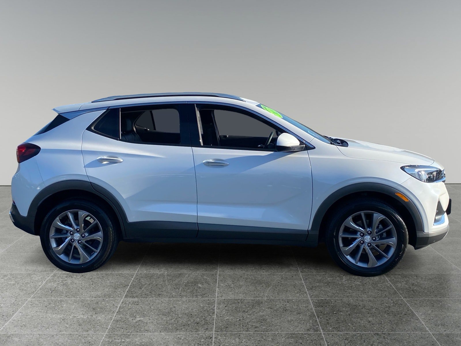 Used 2023 Buick Encore GX Essence w/ Experience Buick Package FWD image 6