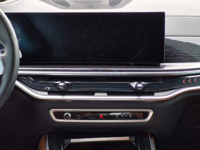 Used 2026 BMW X5 xDrive50e w/ M Sport Package AWD/4WD image 29