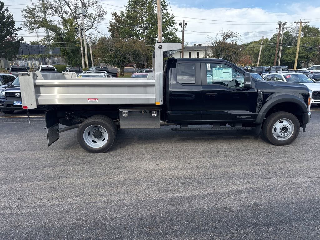 New 2026 Ford F450 XL w/ XL Chrome Package image 4