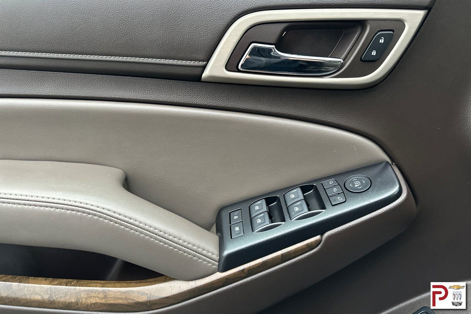 Used 2018 GMC Yukon Denali image 11