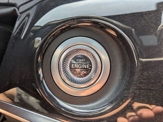 Used 2019 Mercedes-Benz S 560 Sedan image 19