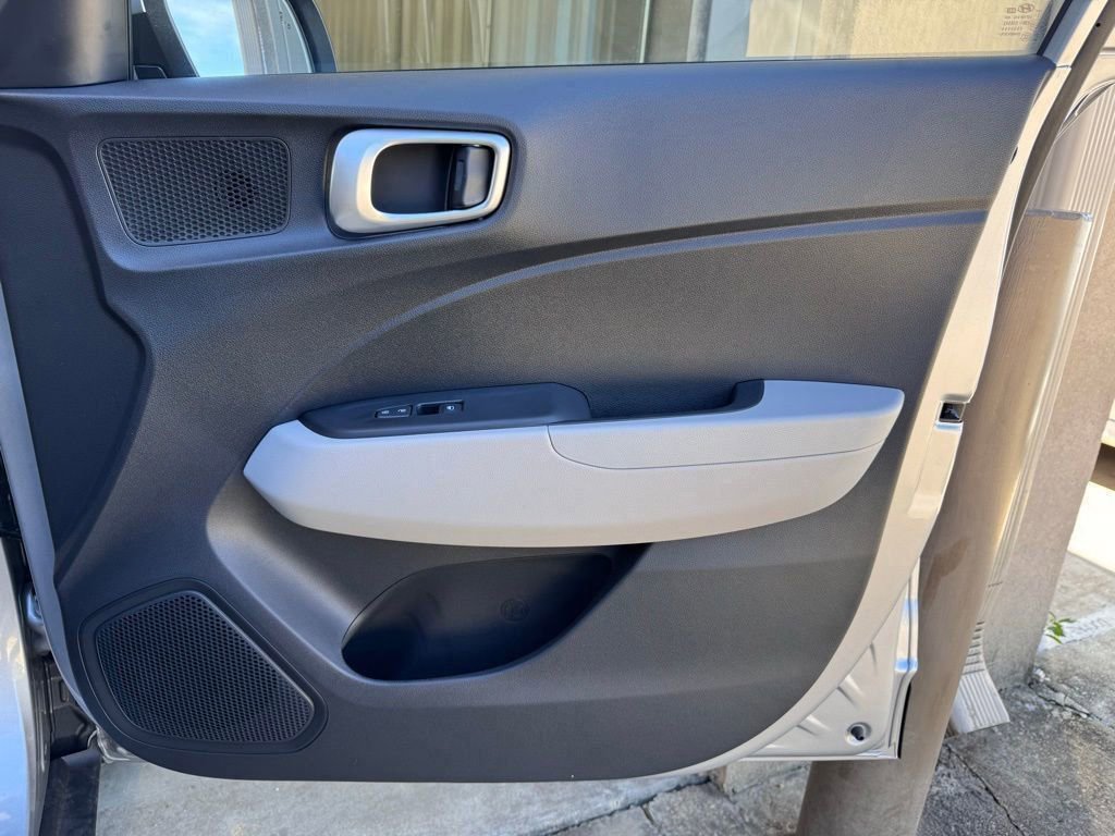 New 2026 Hyundai Venue SEL image 19