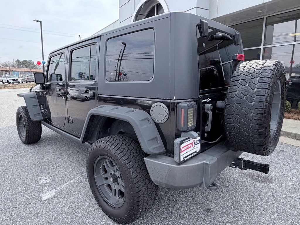 Used 2009 Jeep Wrangler Unlimited Rubicon w/ Dual Top Group image 7